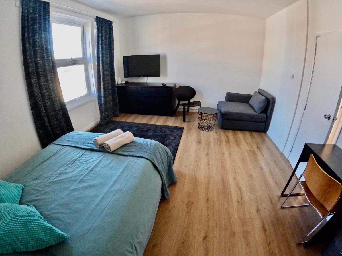 لندن Lovely One Bedroom Flat المظهر الخارجي الصورة