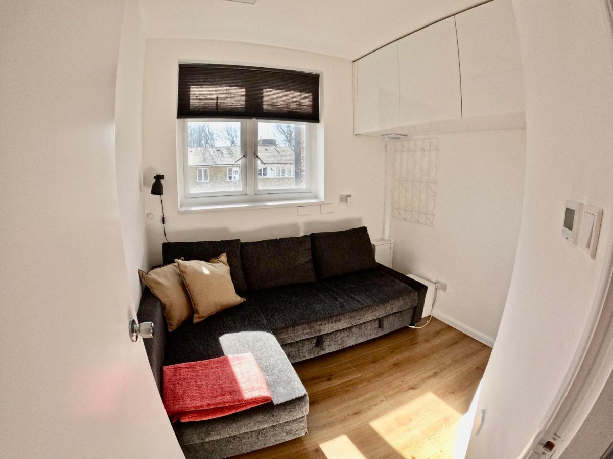 لندن Lovely One Bedroom Flat المظهر الخارجي الصورة