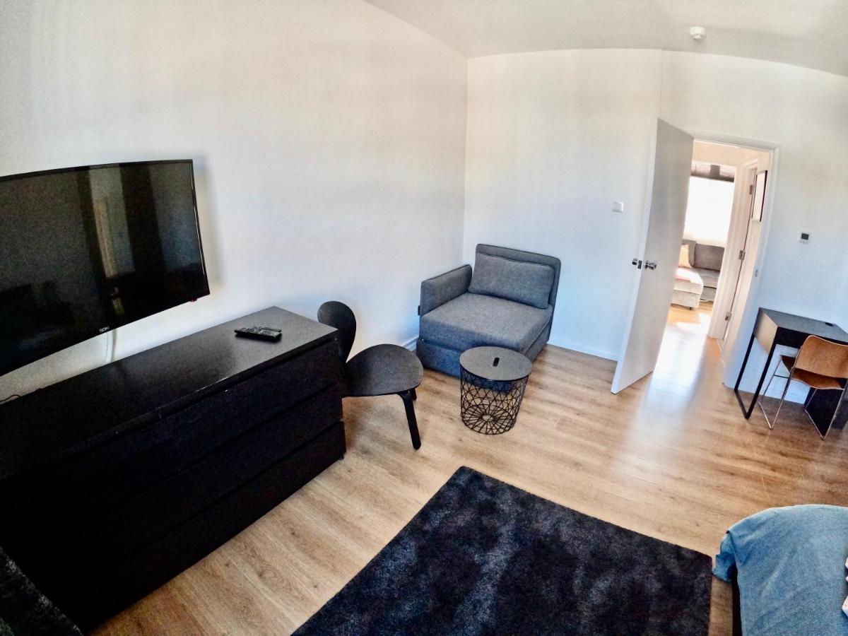 لندن Lovely One Bedroom Flat المظهر الخارجي الصورة