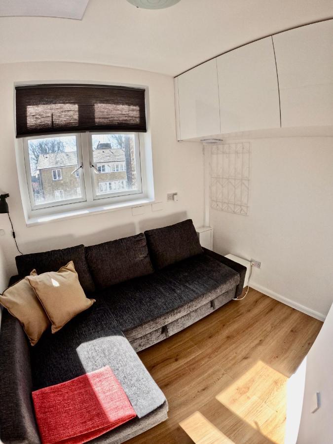 لندن Lovely One Bedroom Flat المظهر الخارجي الصورة