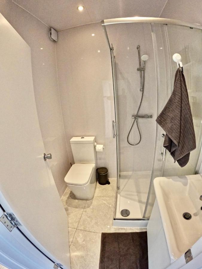 لندن Lovely One Bedroom Flat المظهر الخارجي الصورة